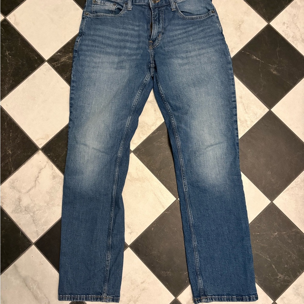 Old Navy Men's Straight Blue Jeans, Men’s size 31x32 with built in flex